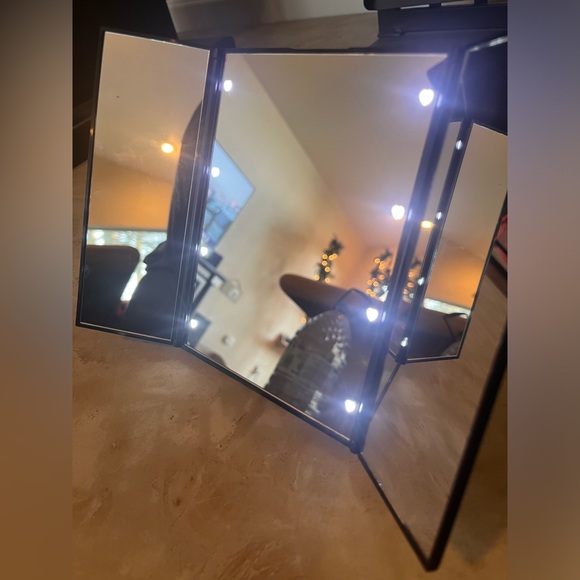 Lurella mini LED mirror - Picture 2 of 3